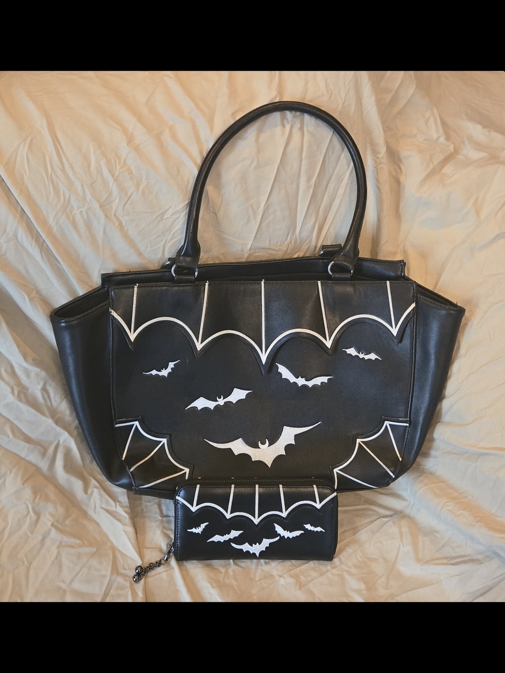 Lost Queen Bat Purse With Matching Wallet